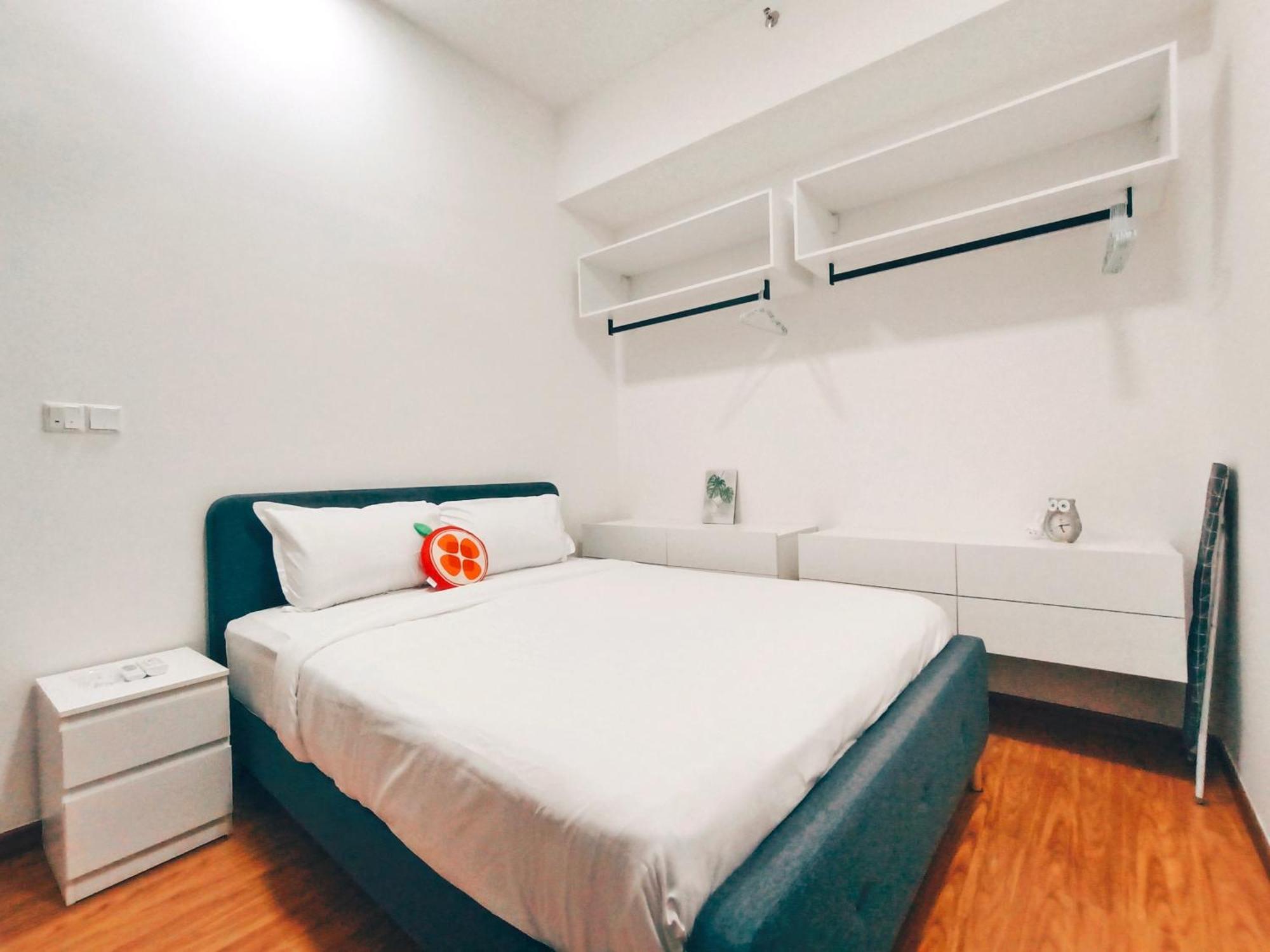 Beacon Executive Suites - By Iz George Town Exterior photo