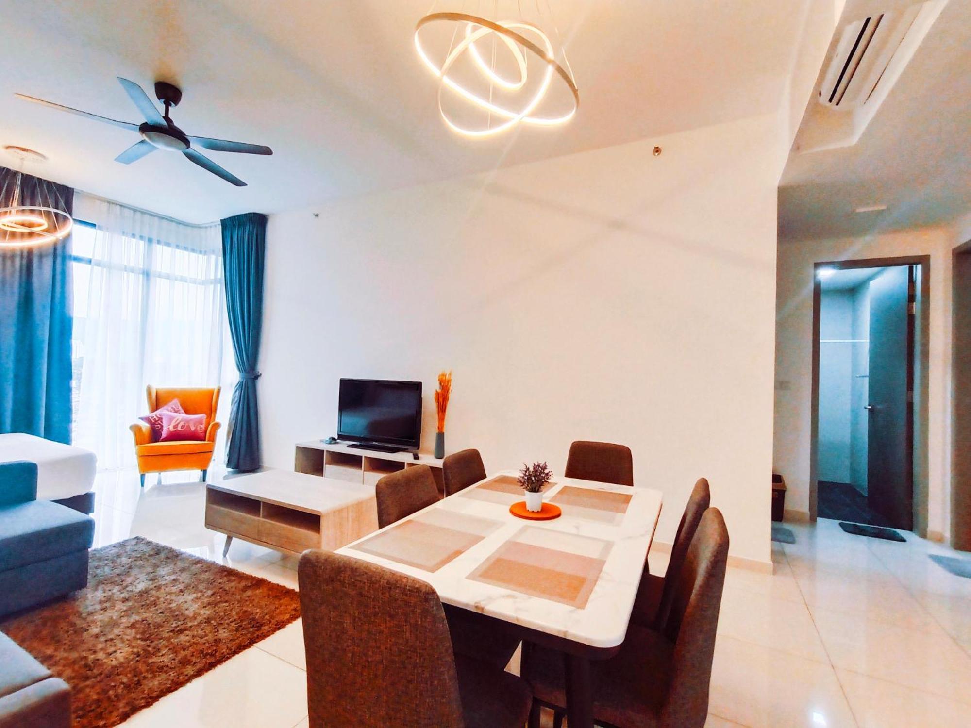 Beacon Executive Suites - By Iz George Town Exterior photo