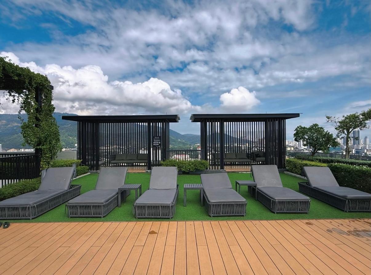 Beacon Executive Suites - By Iz George Town Exterior photo